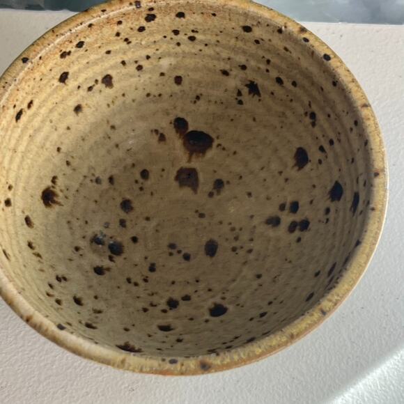 Studio Art Pottery Bowl 2 set Hand Thrown 5.5" Rustic Tan Brown Speckled Matte - Picture 4 of 9